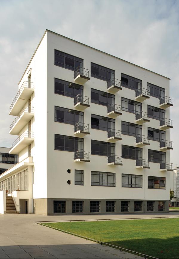 Energetische Sanierung Bauhausgebäude Dessau