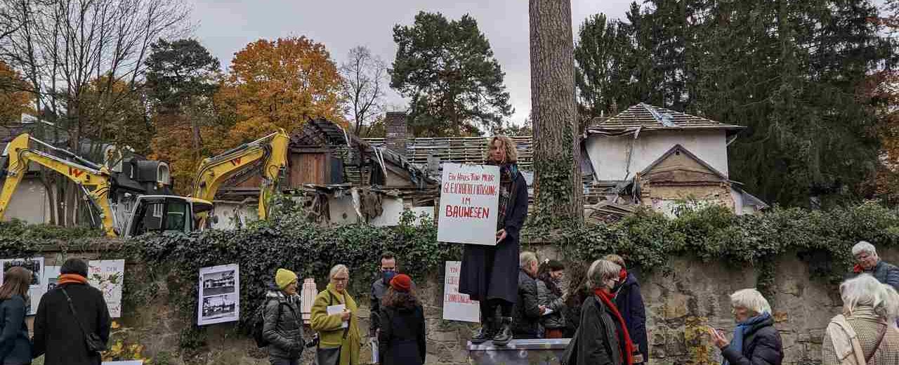 Protestaktion gegen den Abriss des Hauses Marlene Poelzig am 2.11.2021