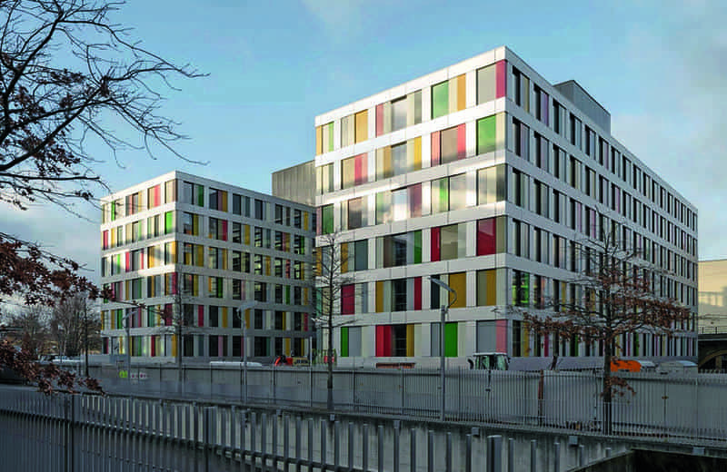Luisenblock West in Berlin von Sauerbruch Hutton - Interimsgebäude in Holzmodulbauweise für Bundestagsabgeordnete