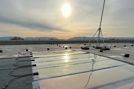 Dachsystem mit Solarfolie