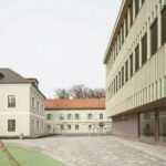 Beim Neubau der Grundschule im kirchlichen Zentrum München-Haidhausen stimmen pädagogische Idee und Architektur überein.